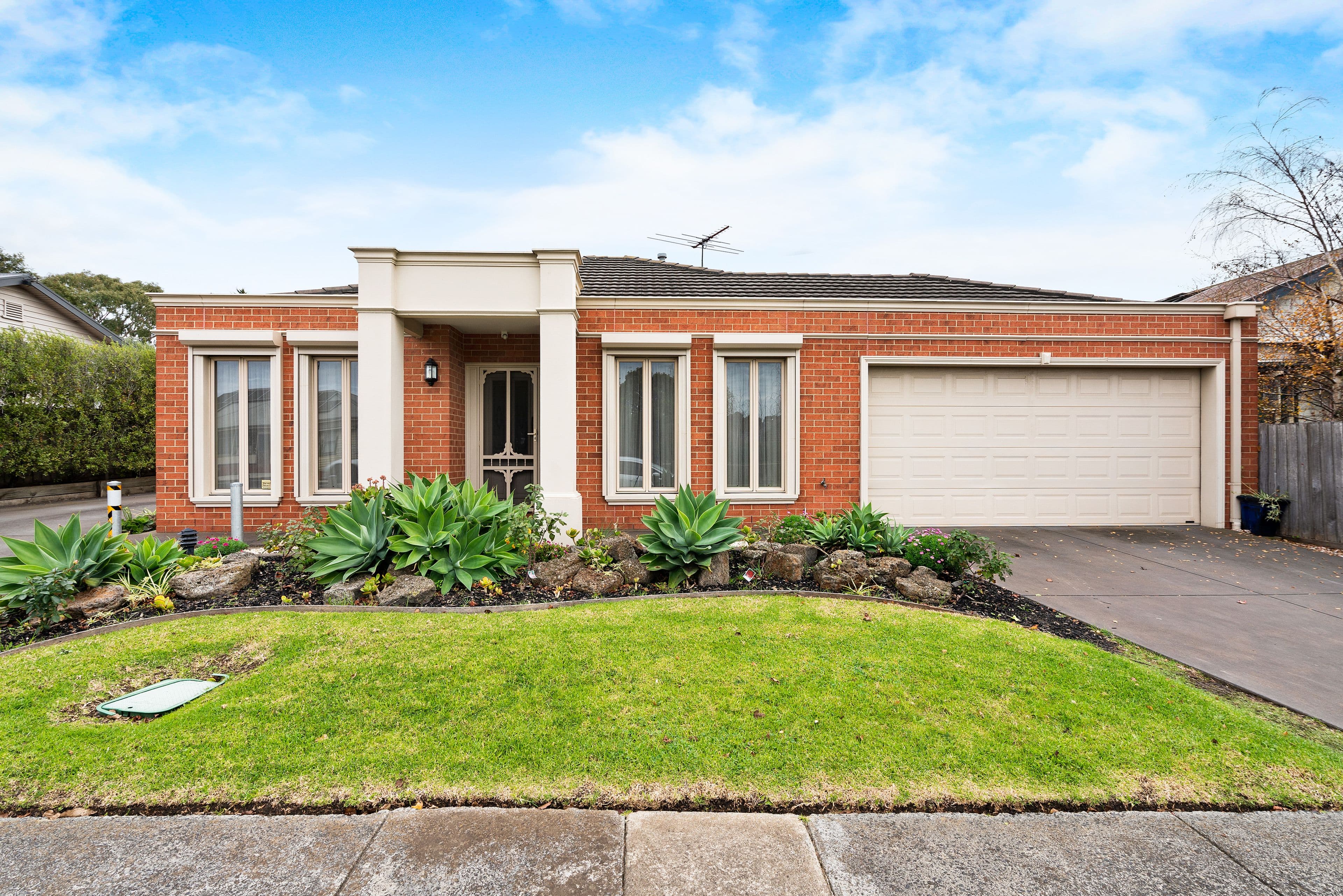 15 Shannon Avenue, Hamlyn Heights VIC 3215, Hamlyn Heights - Image 1