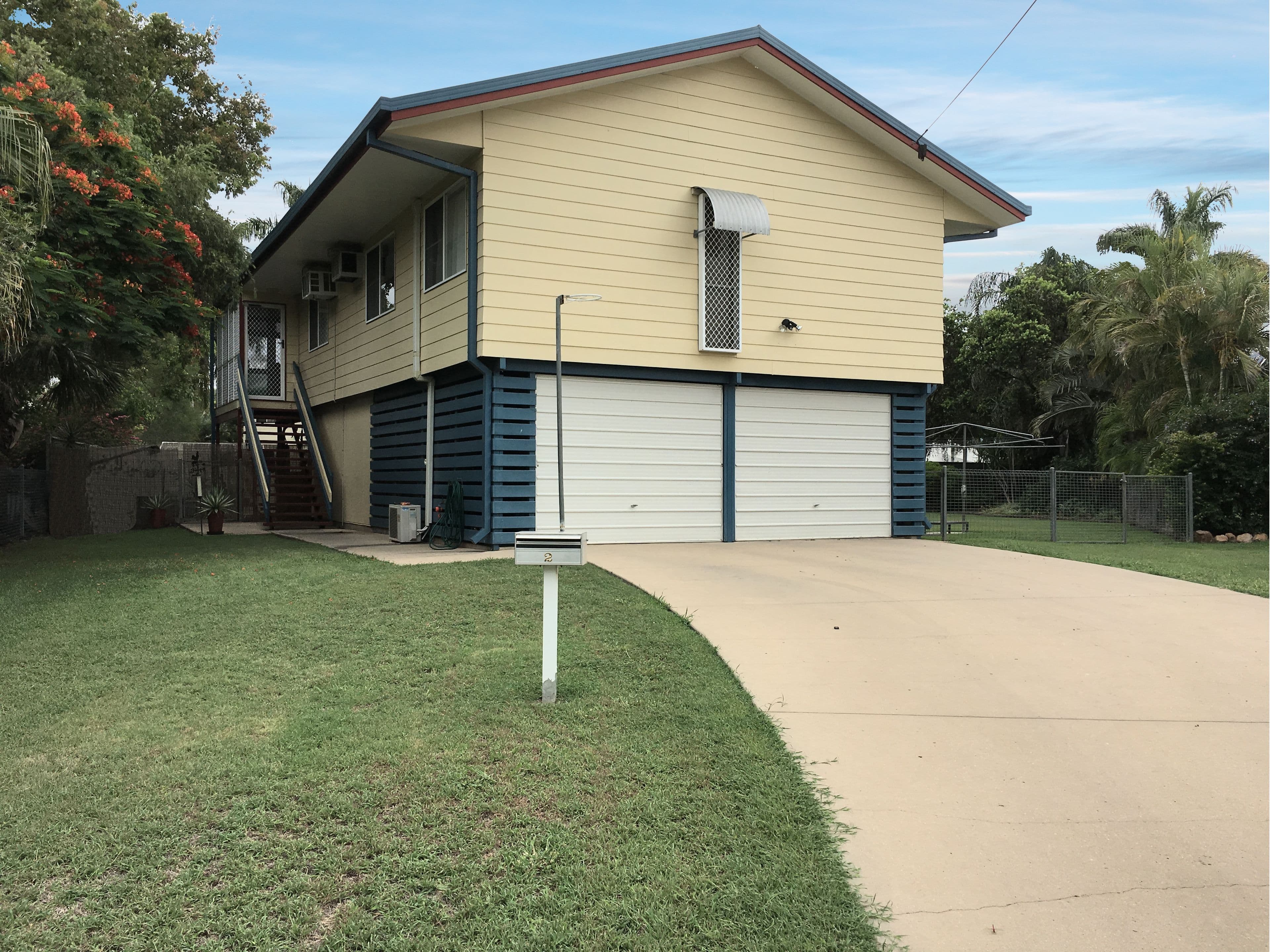 2 Thomas Place, Emerald QLD 4720, Emerald - Image 1