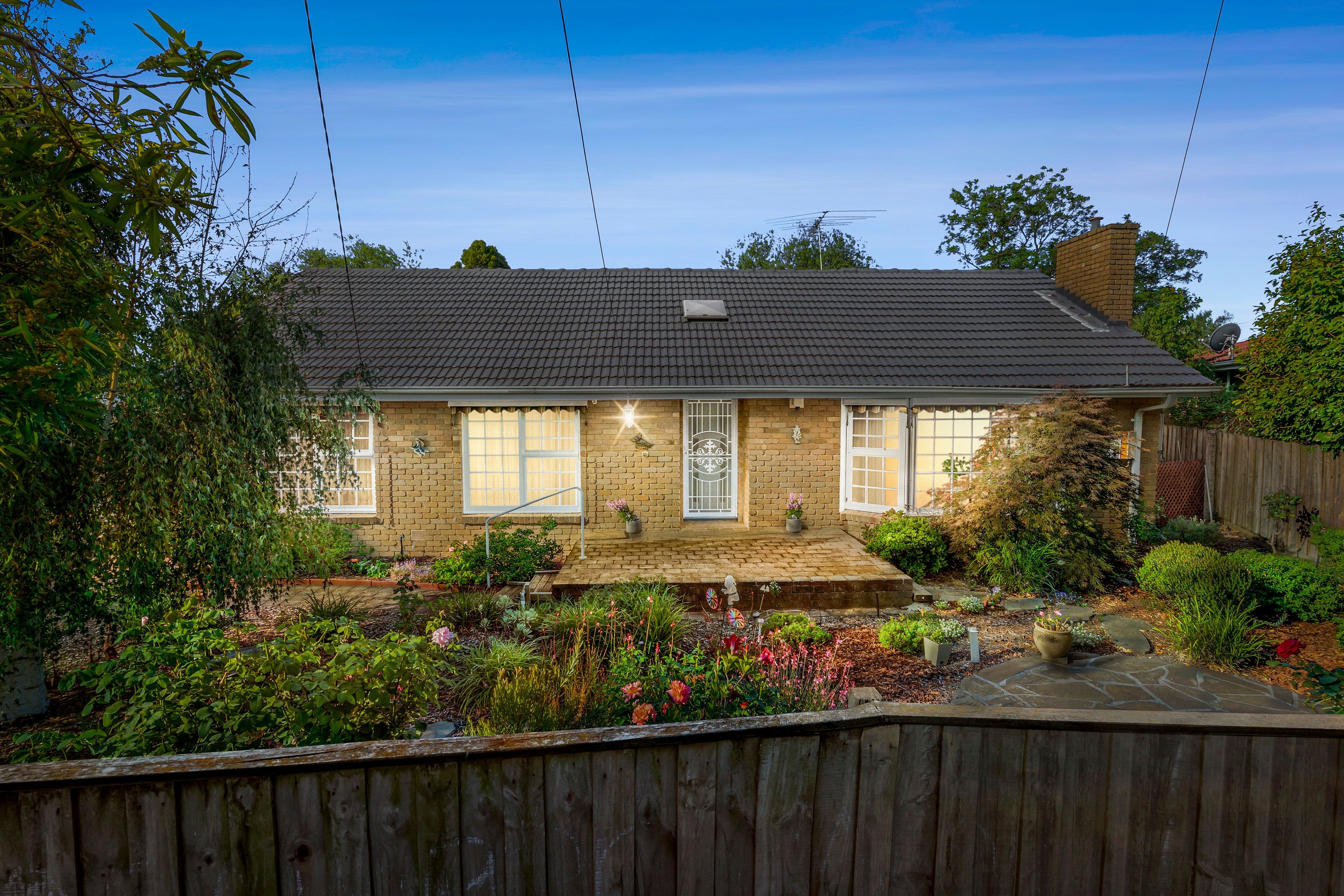 5 Emora Court, Frankston VIC 3199, Frankston - Image 1