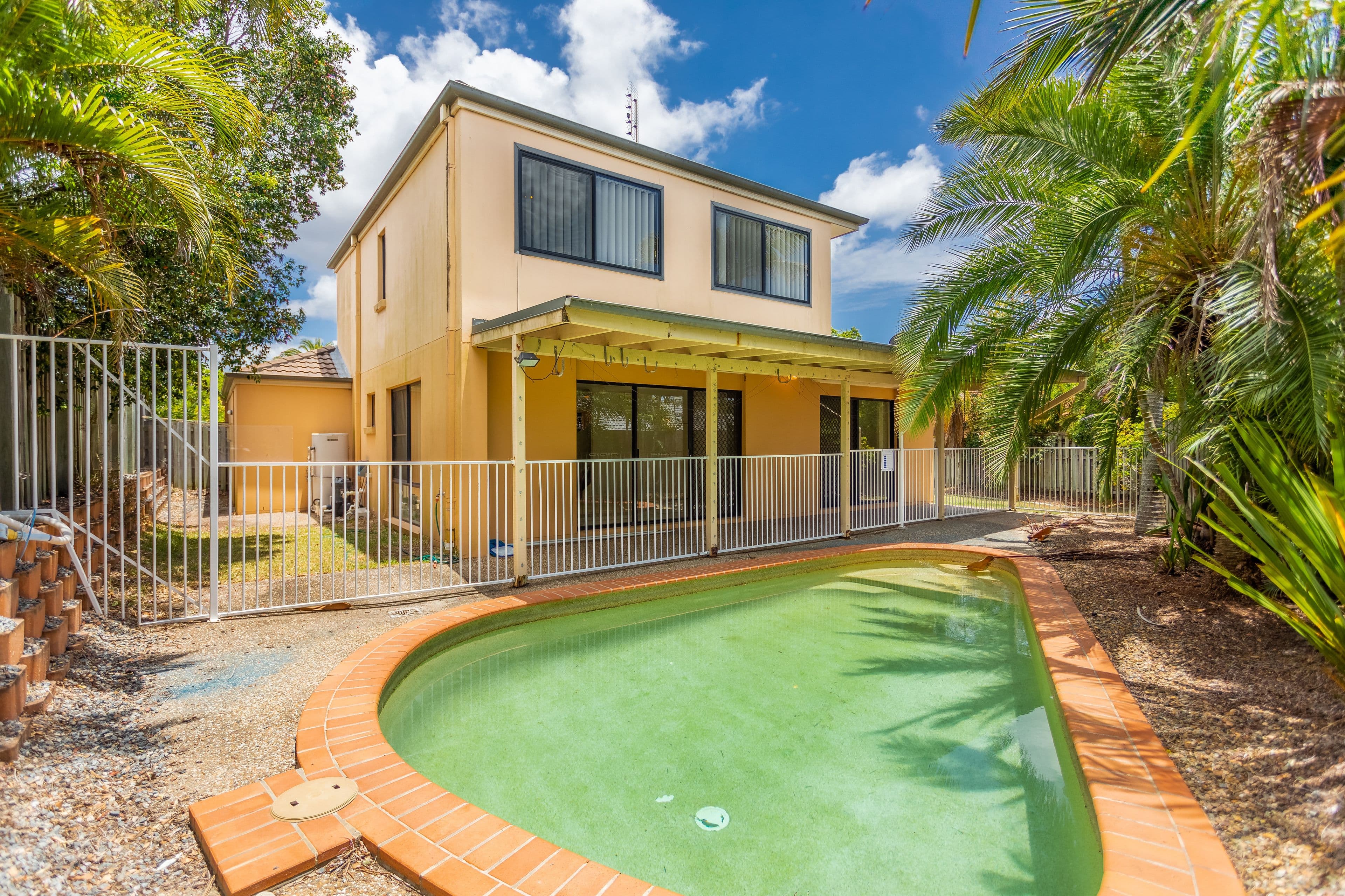 4 Crowsnest Close, Parkwood QLD 4214, Parkwood - Image 1