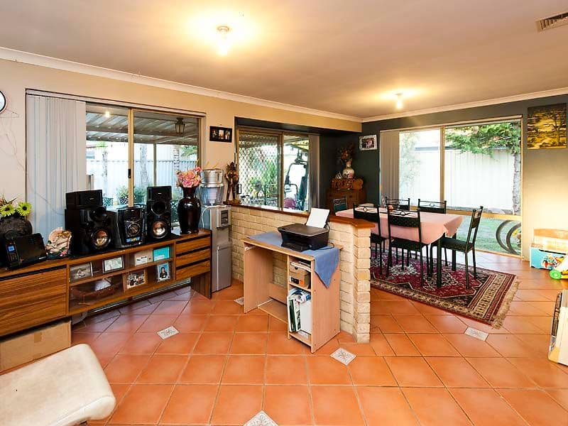 11 Maroon Place, WARNBRO WA 6169, Warnbro - Image 1