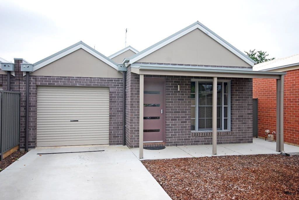 6A Linaker Lane, GOLDEN POINT VIC 3350, Golden Point - Image 1