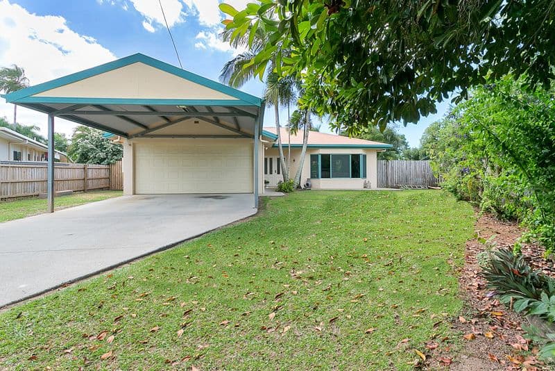 10 Wau Close, Trinity Beach QLD 4879, Trinity Beach - Image 1