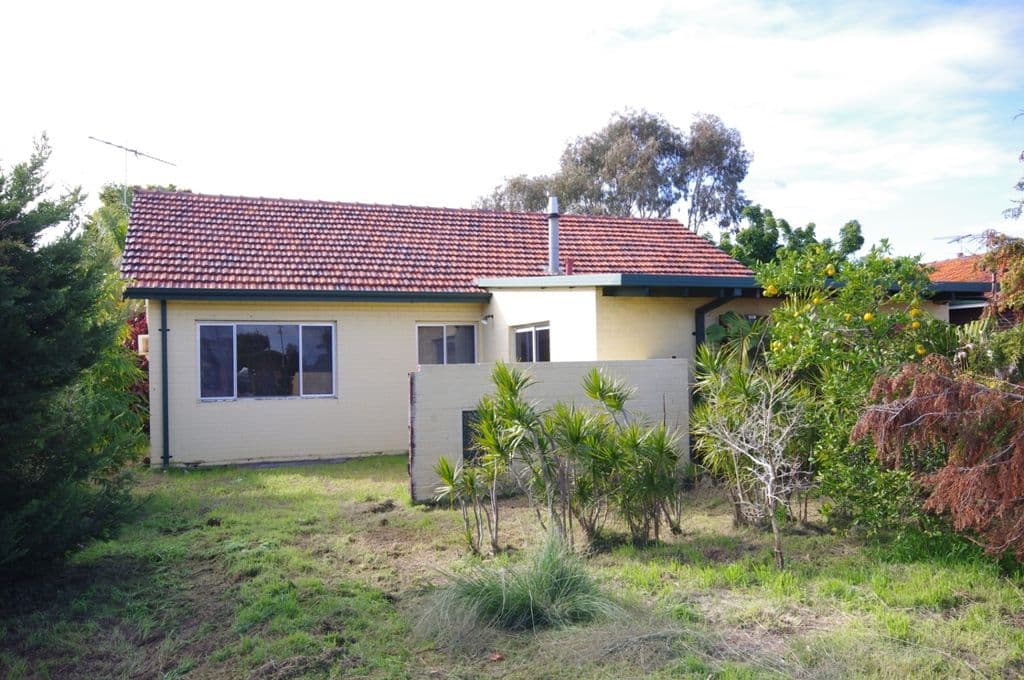 410 Flinders Street, NOLLAMARA WA 6061, Nollamara - Image 1