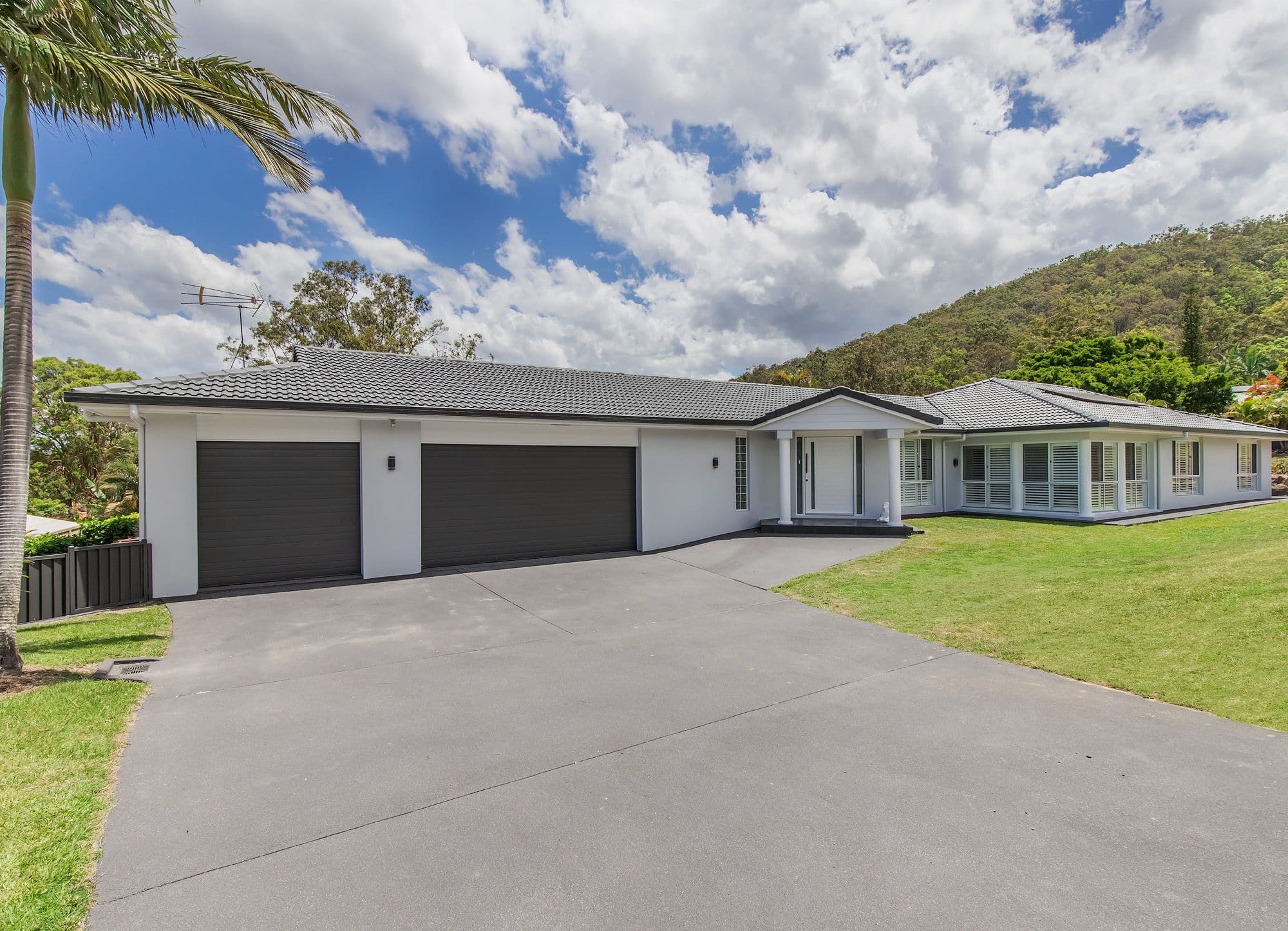 8 Wimbledon Way, Oxenford QLD 4210, Oxenford - Image 1