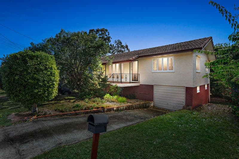 68 Niven Street, Stafford Heights - Image 1
