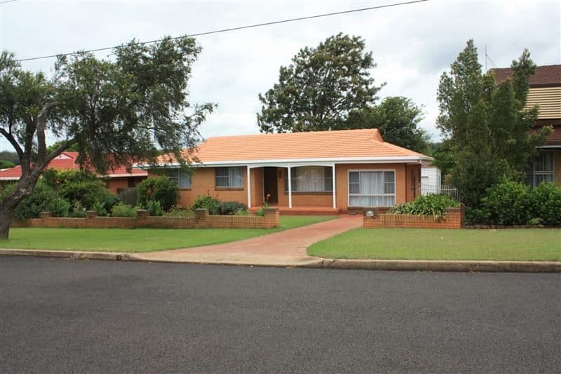 12 Sardon Street, CENTENARY HEIGHTS QLD 4350, Centenary Heights - Image 1