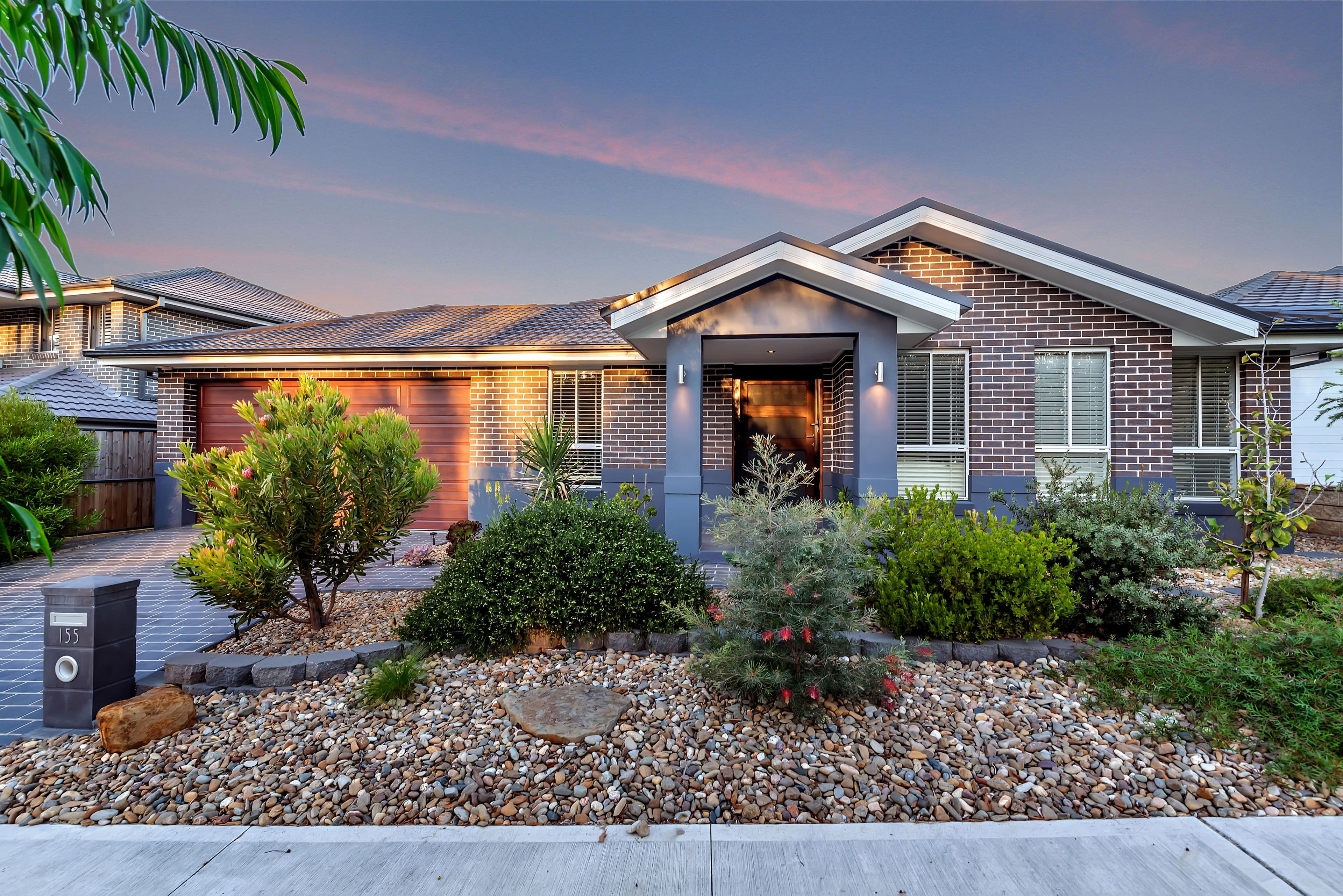 142 Middleton Drive, Middleton Grange - Image 1