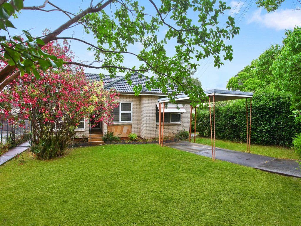 33 Pambula Crescent, SMITHFIELD NSW 2164, Smithfield - Image 1