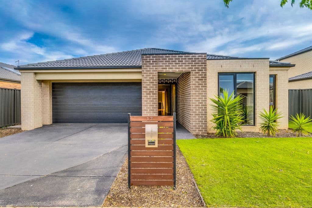 17 Elsmore Street, Tarneit VIC 3029, Tarneit - Image 1