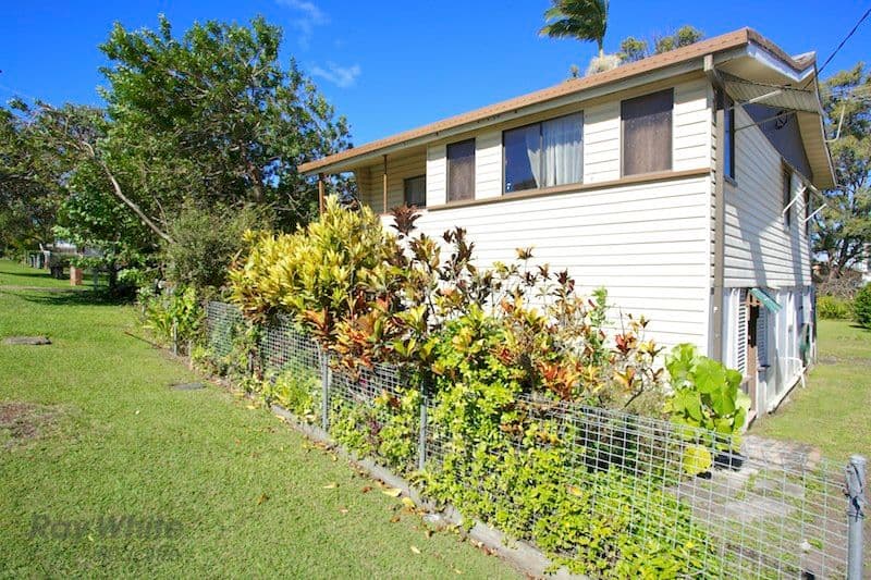 31 Alfred Street, WOODY POINT QLD 4019, Woody Point - Image 1