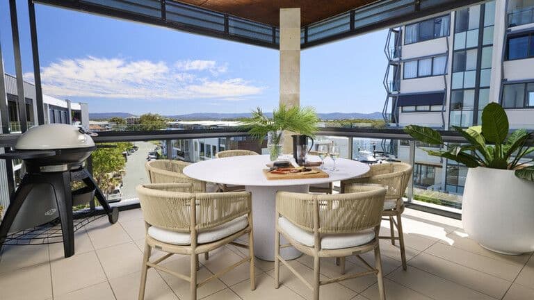 2 Sunset Avenue, Paradise Point QLD 4216, Paradise Point - Image 1
