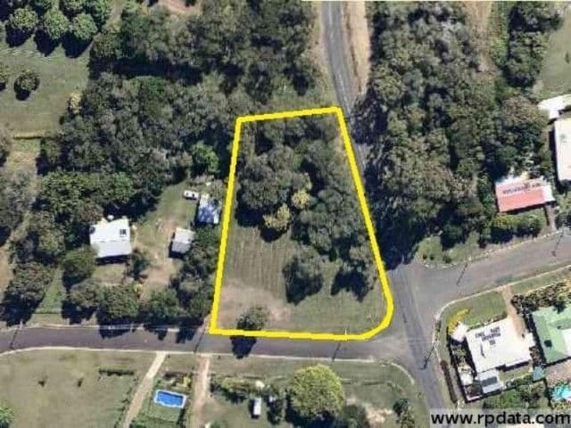 1-5 Henks Court, Dundowran Beach QLD 4655, Dundowran Beach - Image 1