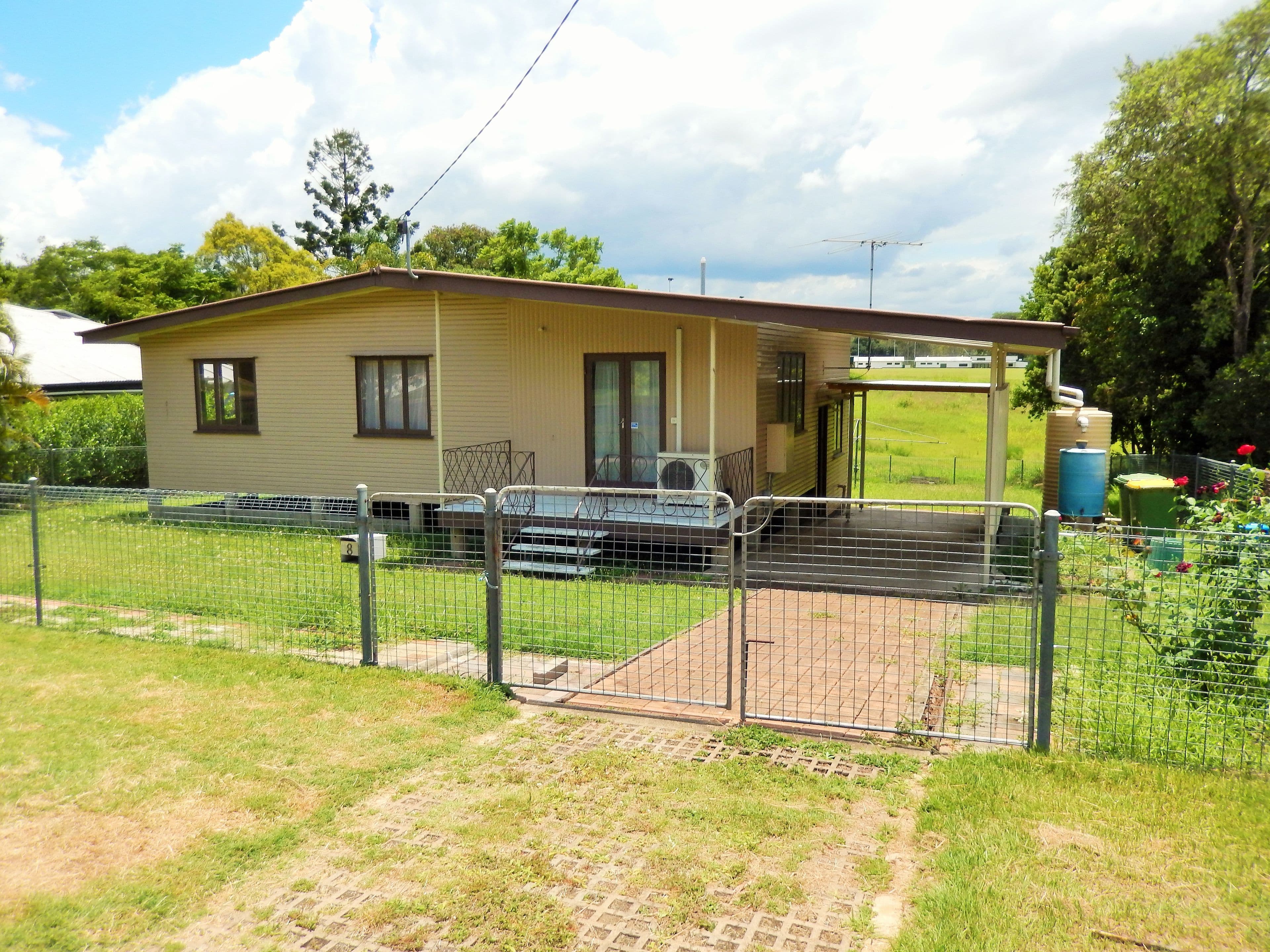 8 Pettigrew Street, Woodend QLD 4305, Woodend - Image 1