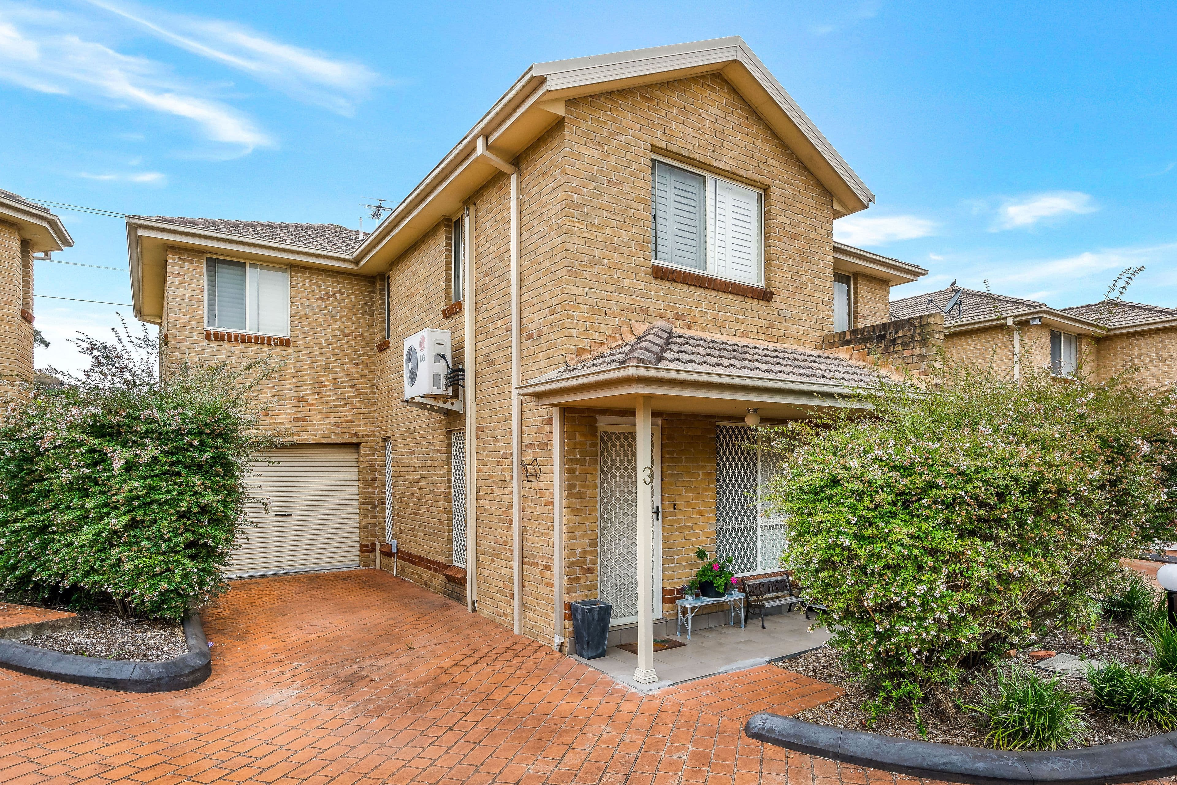 3/10-14 Bicheno Close, West Hoxton NSW 2171, Altona - Image 1
