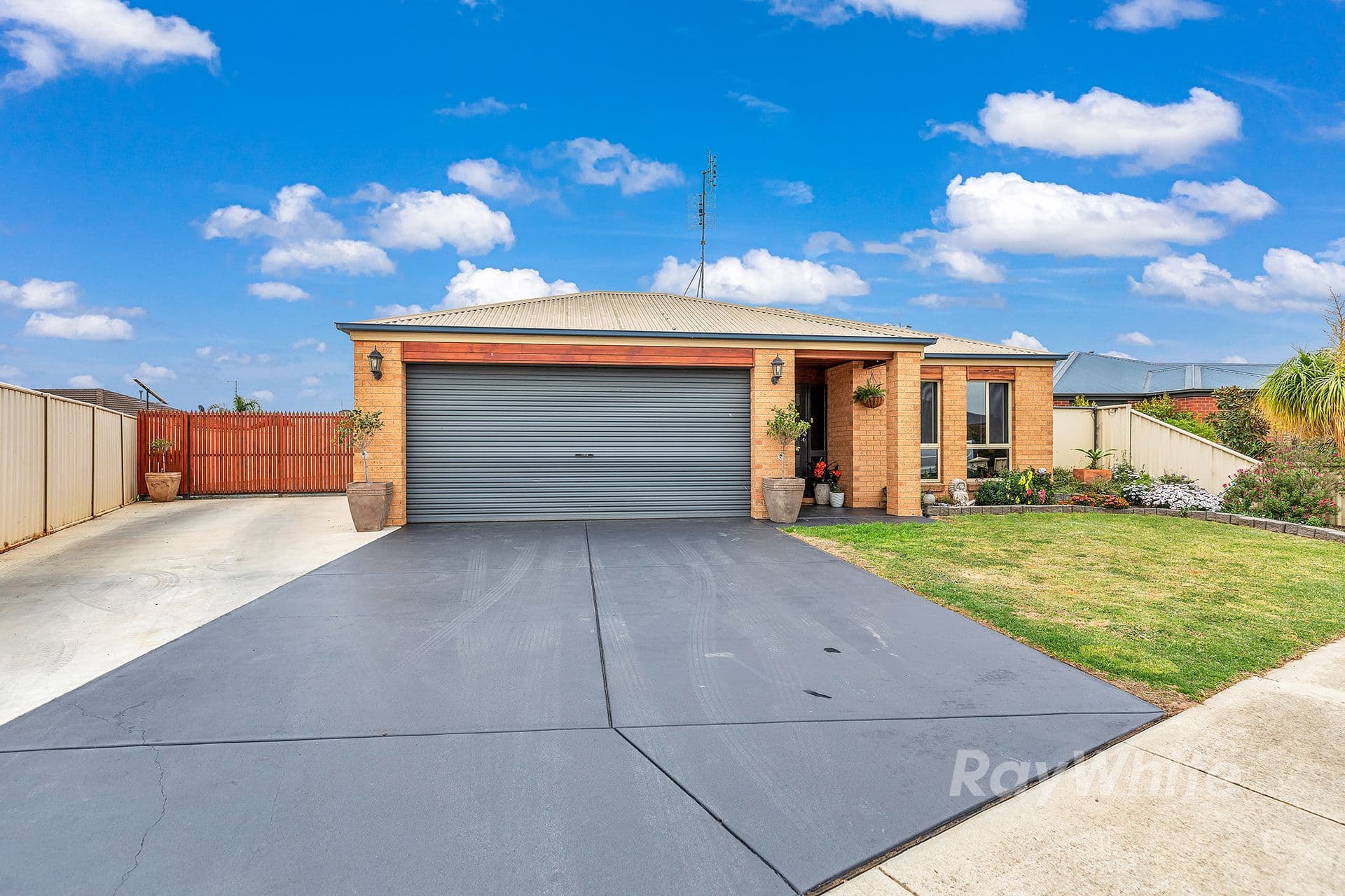 18 Federal Street, Echuca VIC 3564, Echuca - Image 1