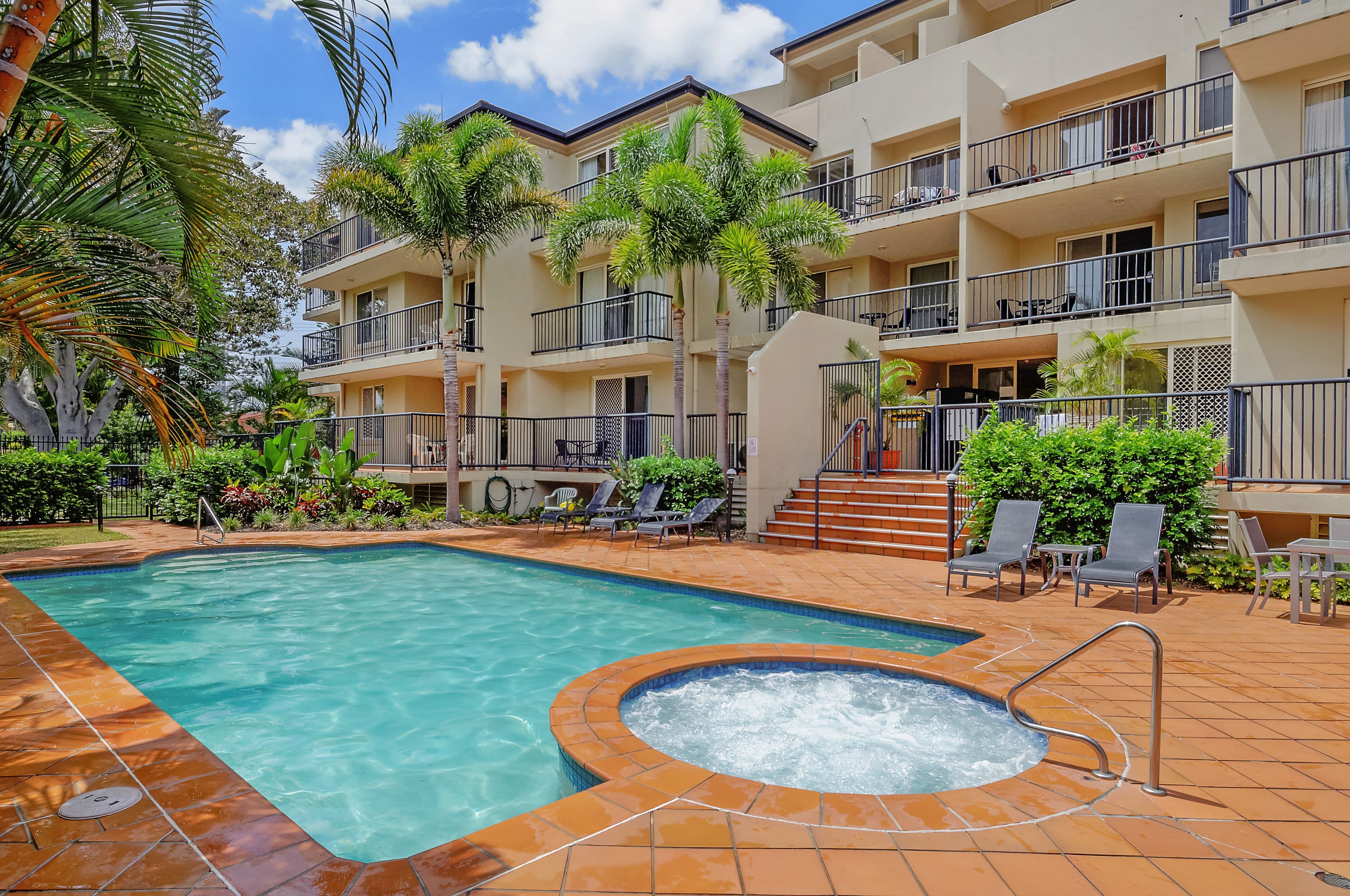 3 Sunset Boulevard, Surfers Paradise QLD 4217, Surfers Paradise - Image 1
