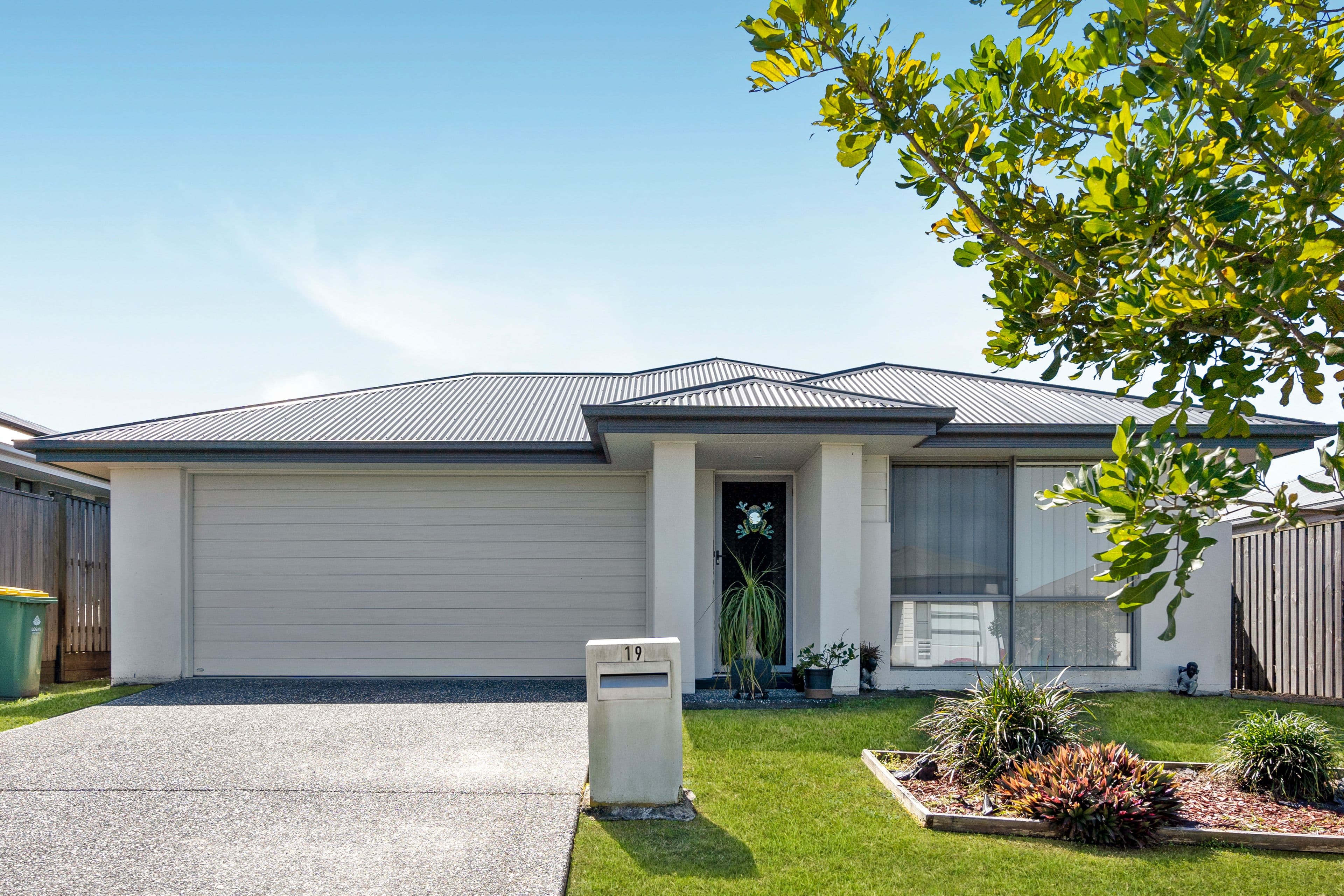 19 Skelbrook Road, Park Ridge QLD 4125, Park Ridge - Image 1