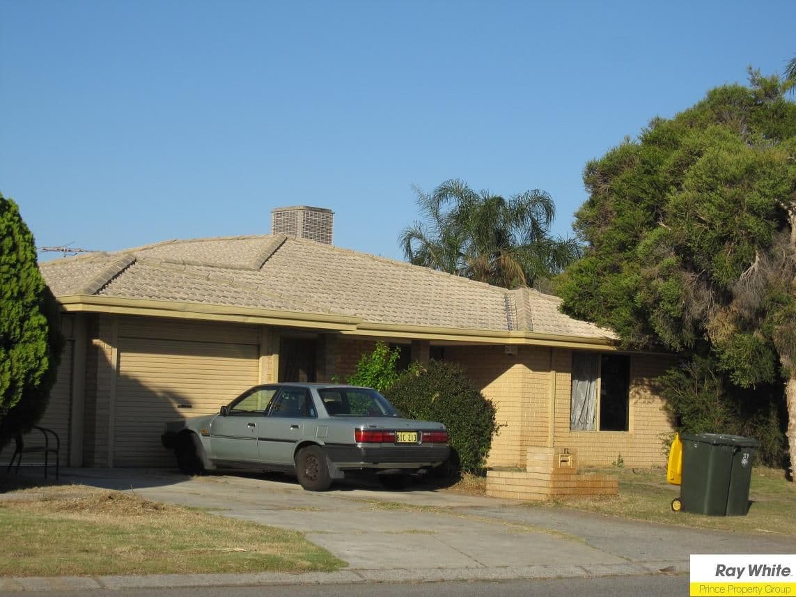 82 Bottlebrush Drive, KIARA WA 6054, Kiara - Image 1