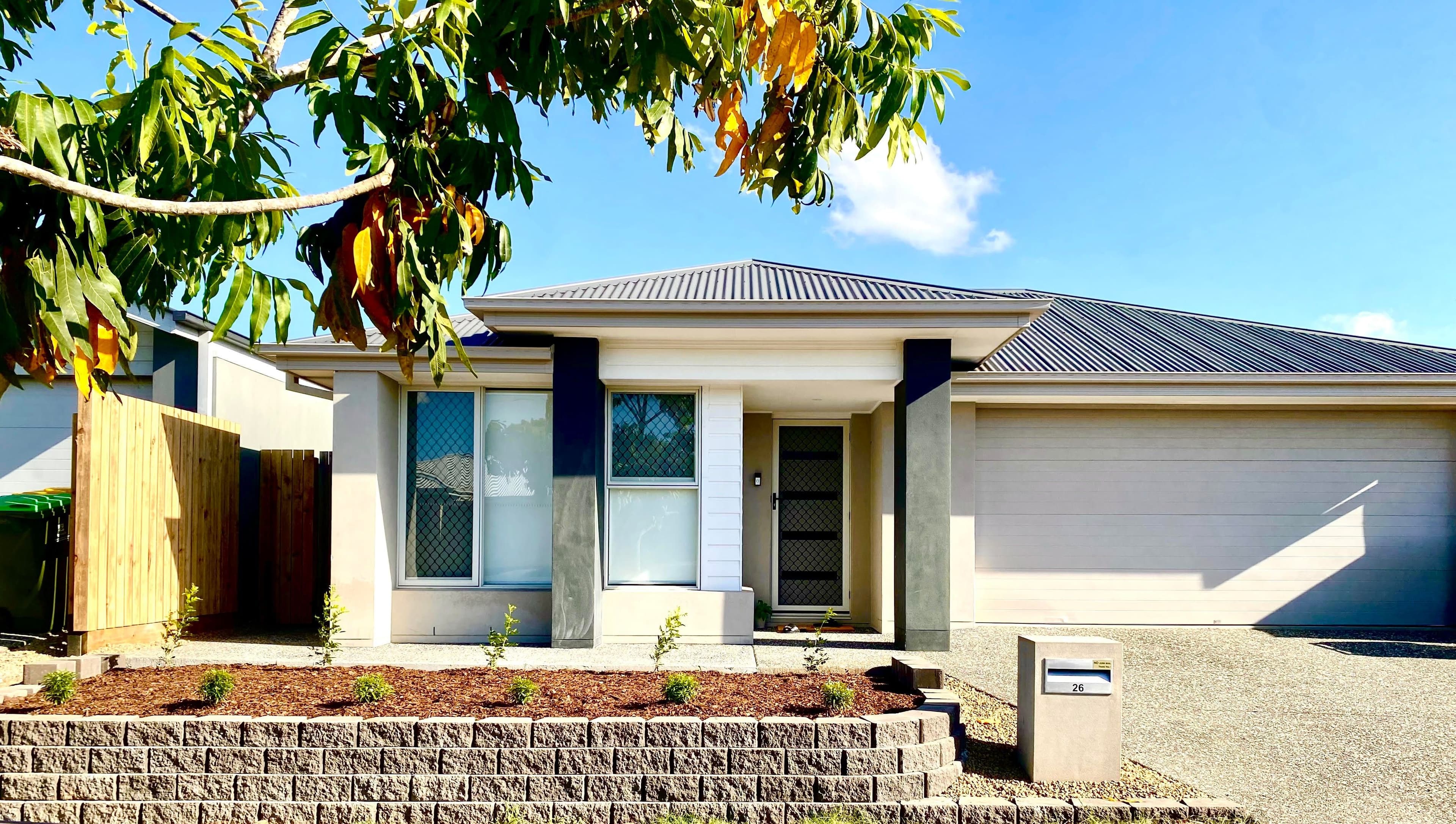 26 Huntingdale Street, Leichhardt QLD 4305, Leichhardt - Image 1