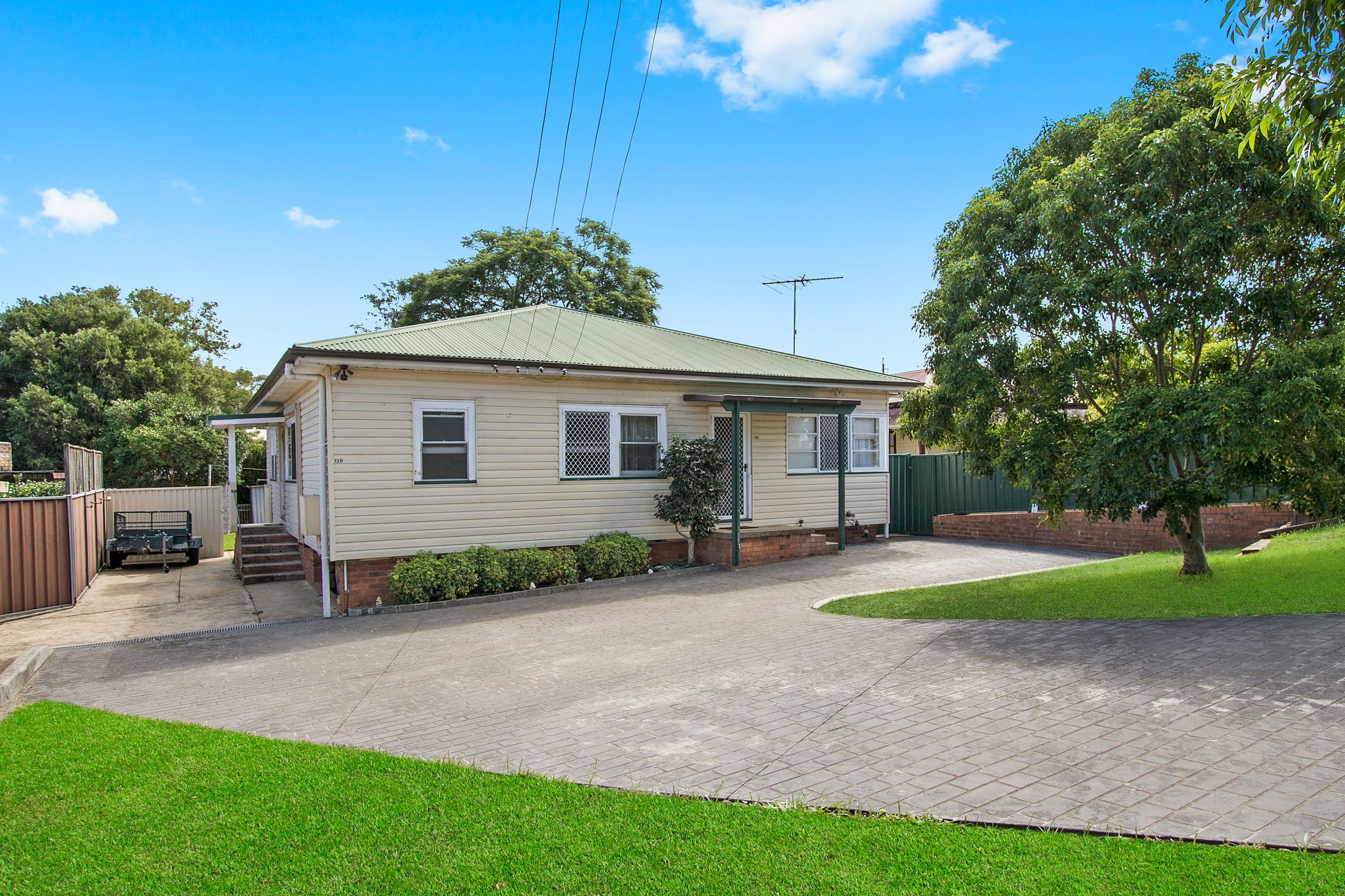 13 Day Street, Windsor - Image 1