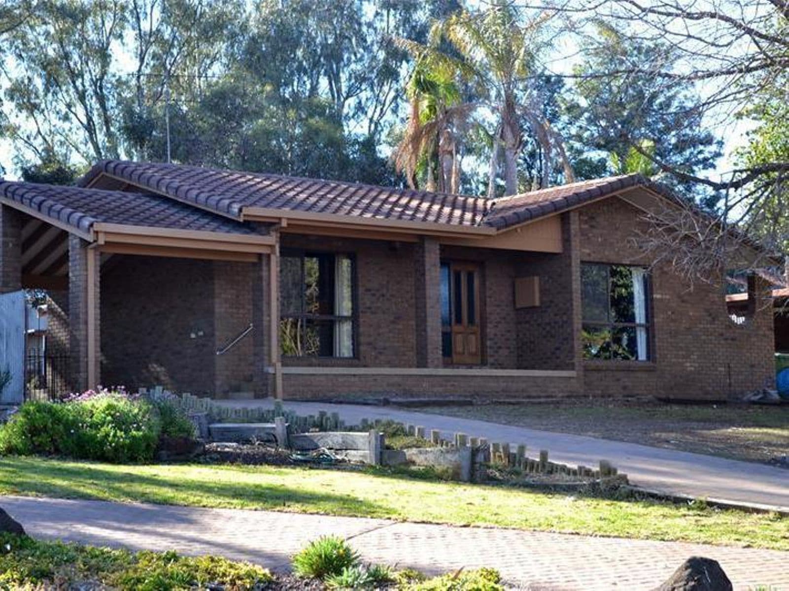 11 Riverview Drive, Dareton - Image 1