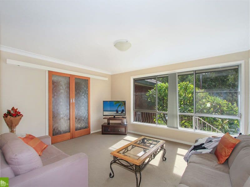 27 Cummins Street, Unanderra - Image 1