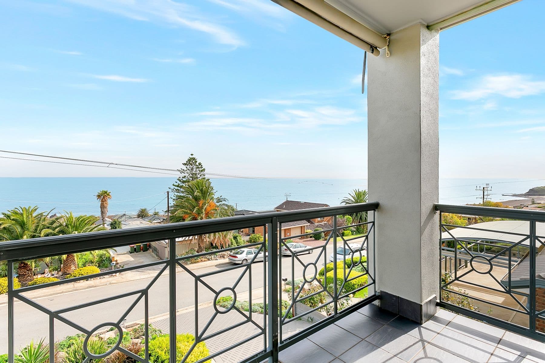 8 Seaview Avenue, Hallett Cove SA 5158, Hallett Cove - Image 1