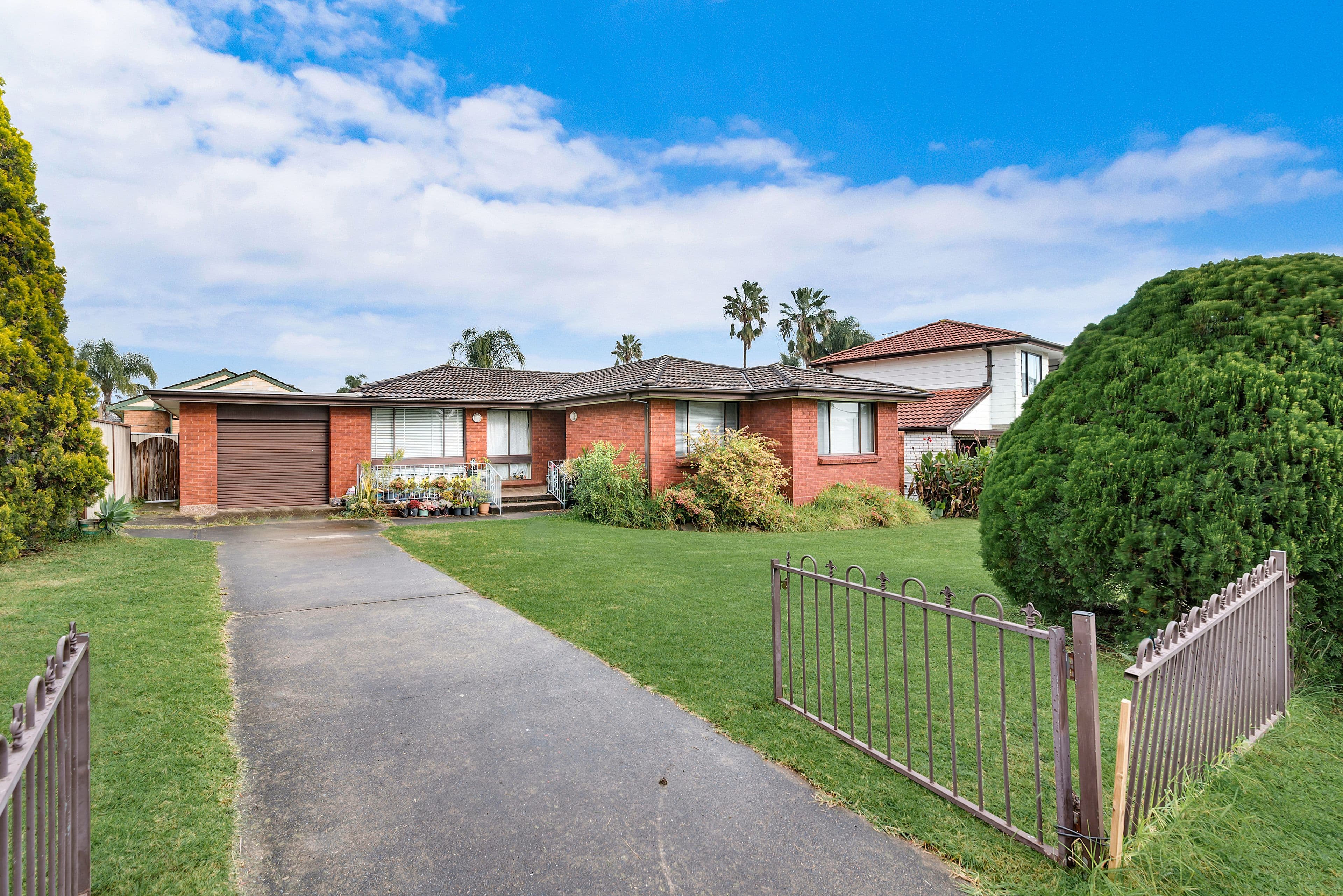 32 Clifford Crescent, Ingleburn - Image 1