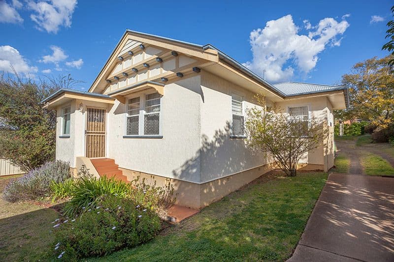 18 Seaton Street, SOUTH TOOWOOMBA QLD 4350, South Toowoomba - Image 1