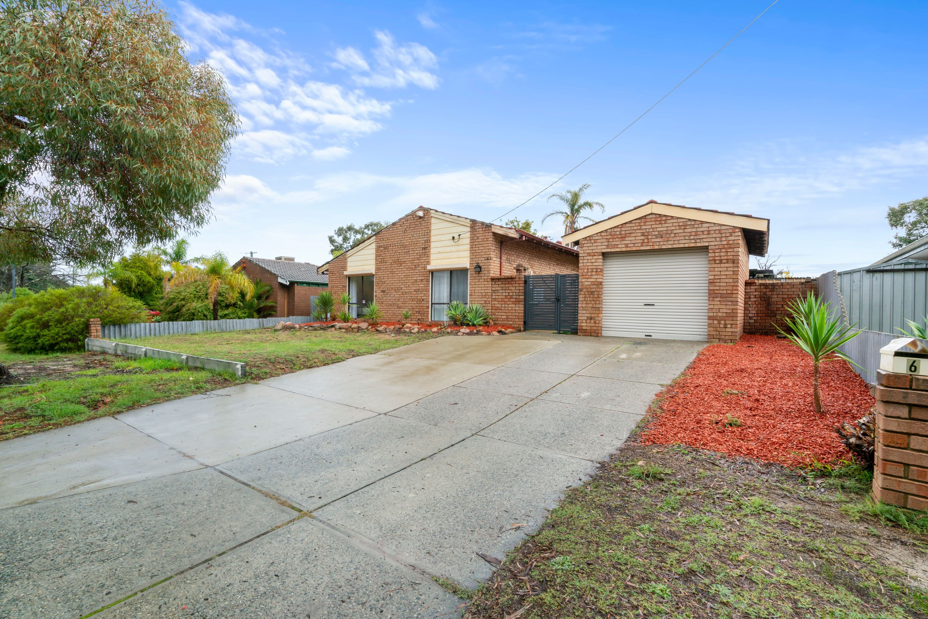 6 Greenway Avenue, Thornlie WA 6108, Thornlie - Image 1