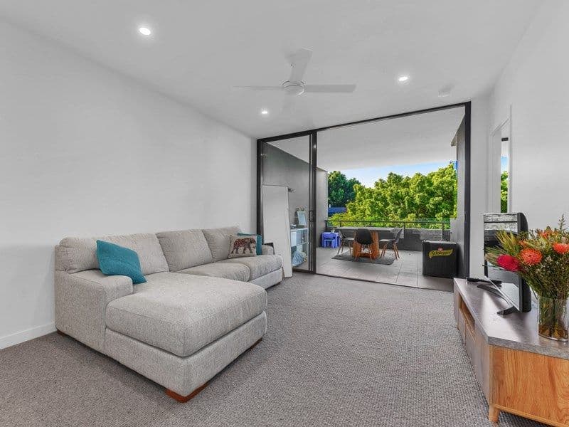 8 Donkin Street, West End QLD 4101, West End - Image 1