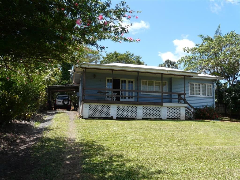 26 Middle Avenue, South Johnstone QLD 4859, South Johnstone - Image 1