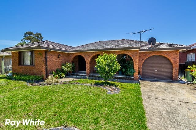 366 Smithfield Road, PRAIRIEWOOD NSW 2176, Prairiewood - Image 1