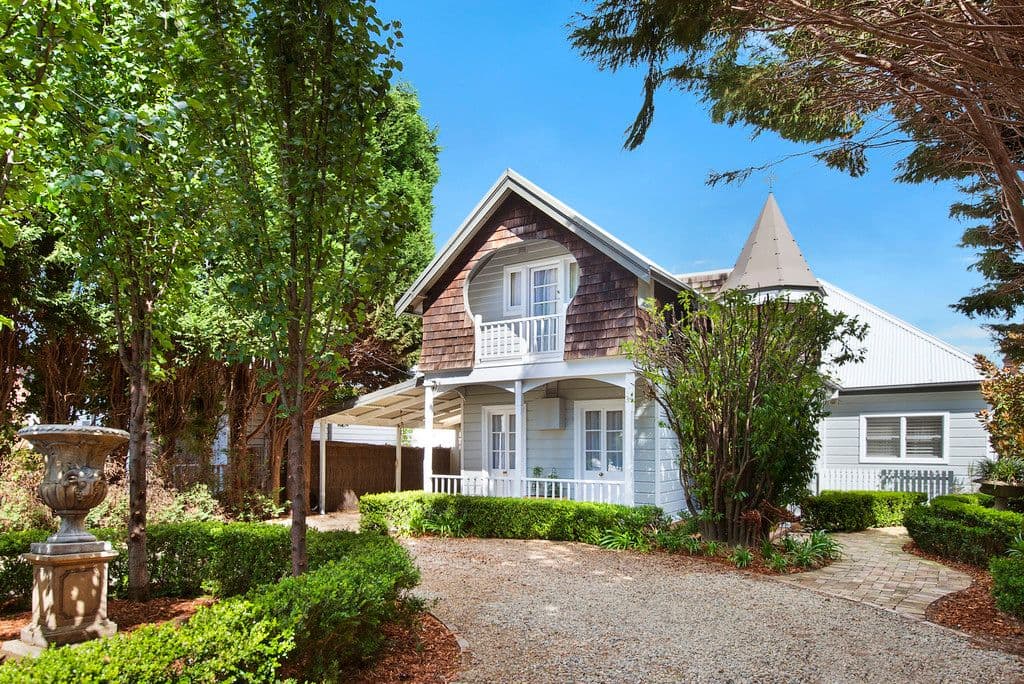 71 High Street, Willoughby - Image 1