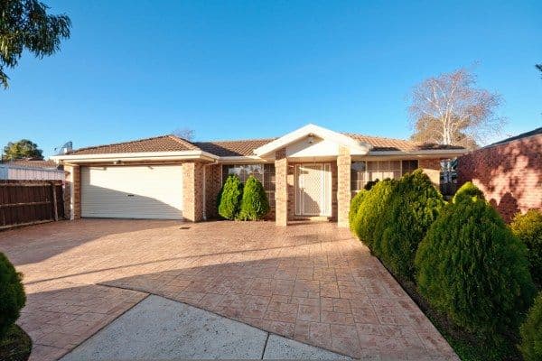 6 Bignell Court, ROXBURGH PARK VIC 3064, Roxburgh Park - Image 1