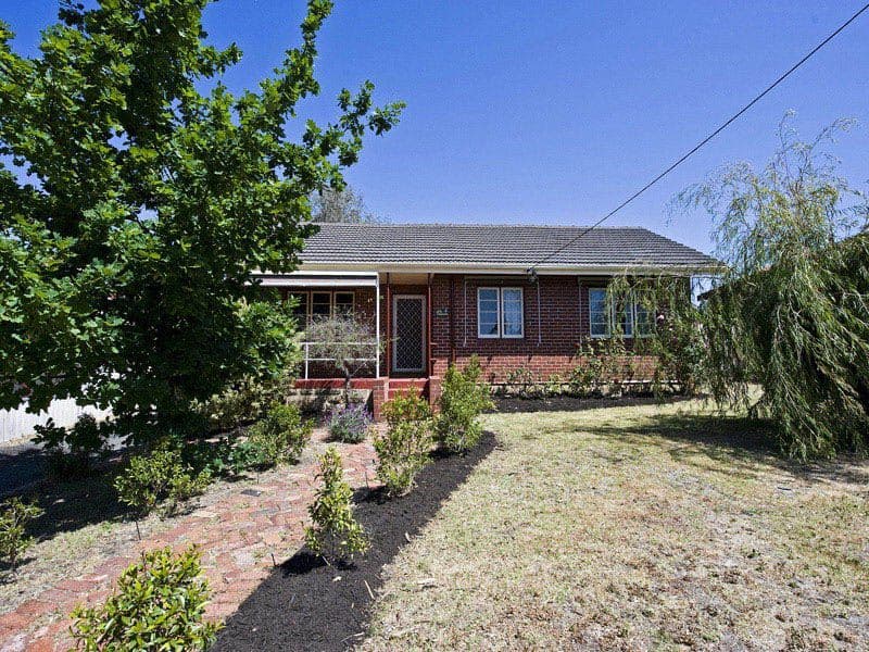11 Clinton Avenue, ST JAMES WA 6102, St James - Image 1