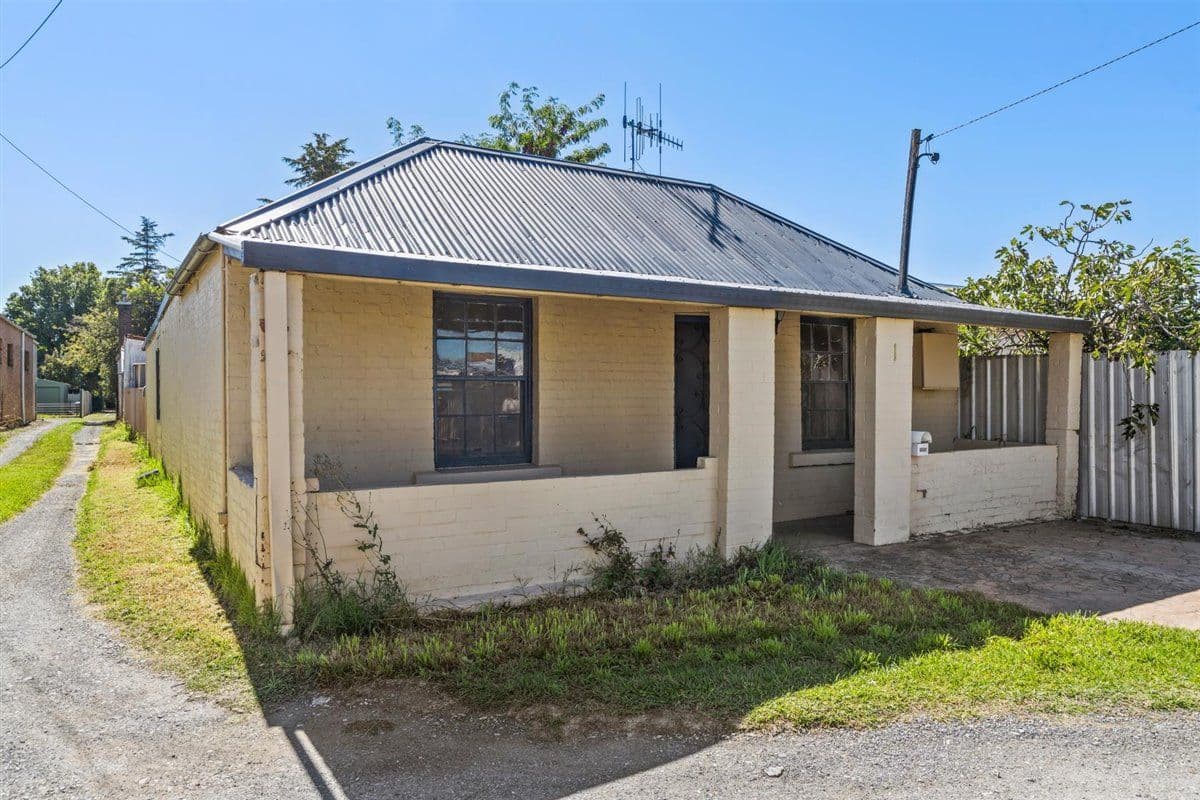 1 Oliver Street, Goulburn NSW 2580, Goulburn - Image 1