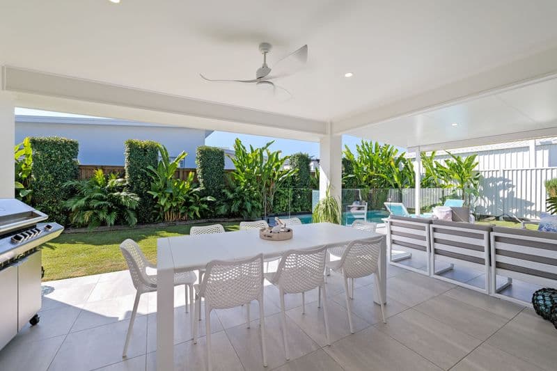 29 Waderbird Crescent, Pelican Waters - Image 1