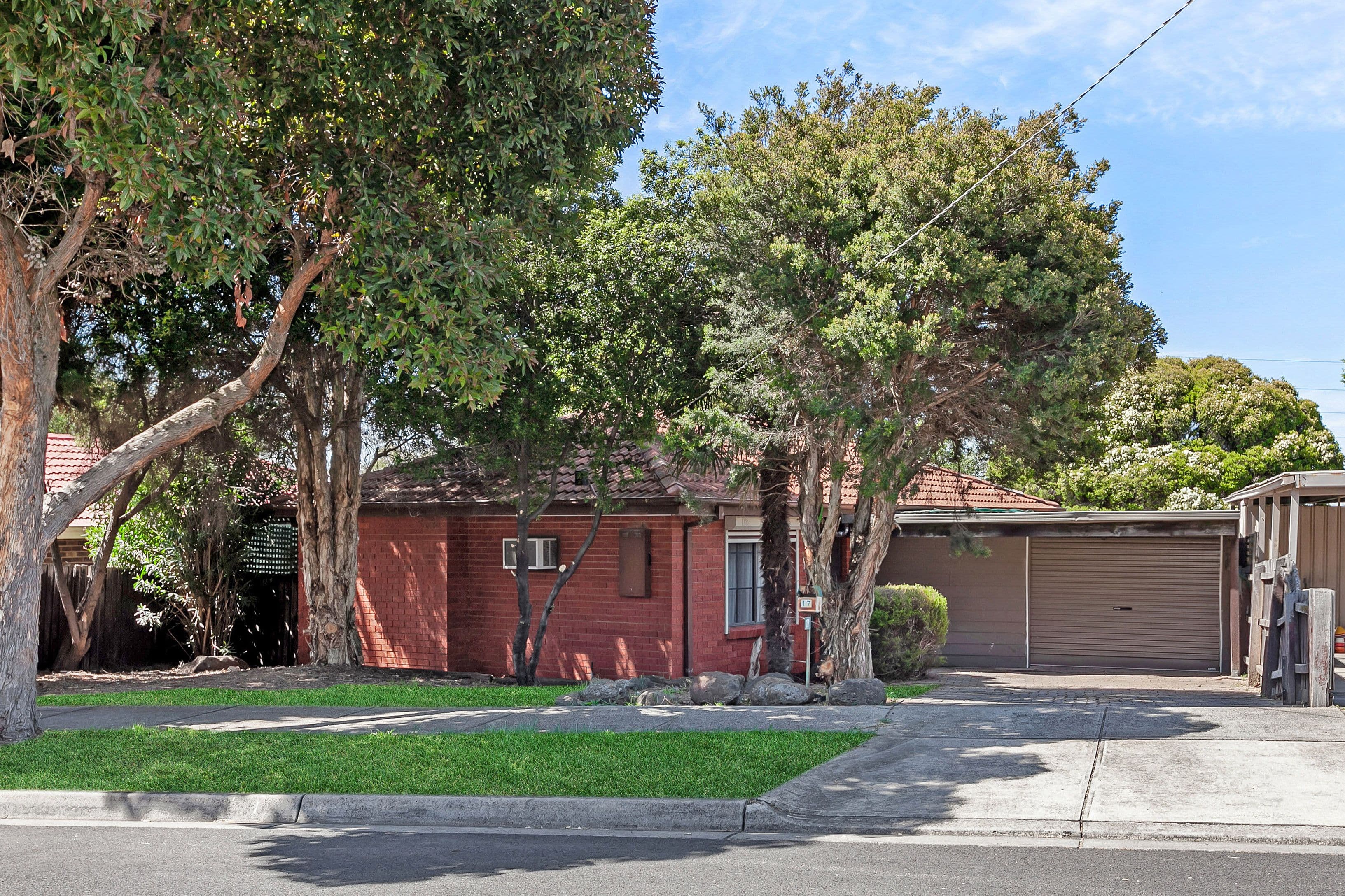 17 Foxzami Crescent, Epping VIC 3076, Epping - Image 1