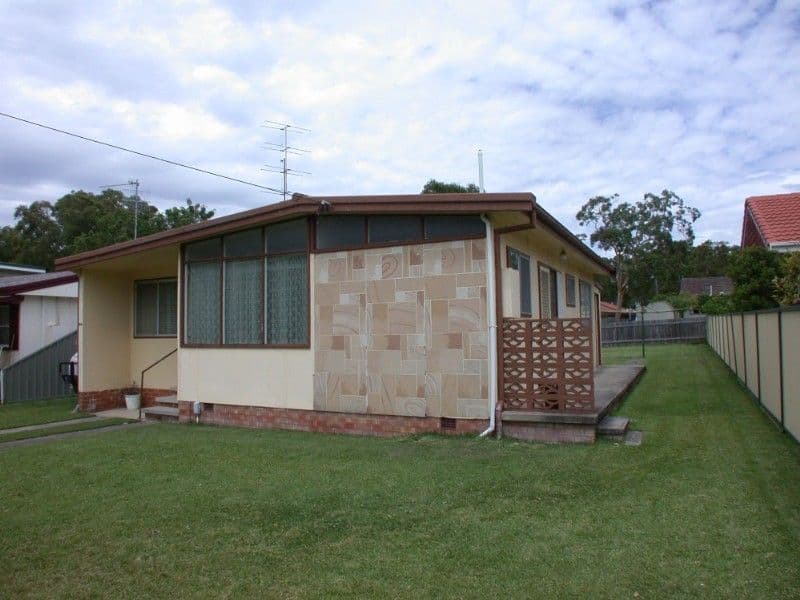 28 Dalnott Road, GOROKAN NSW 2263, Gorokan - Image 1