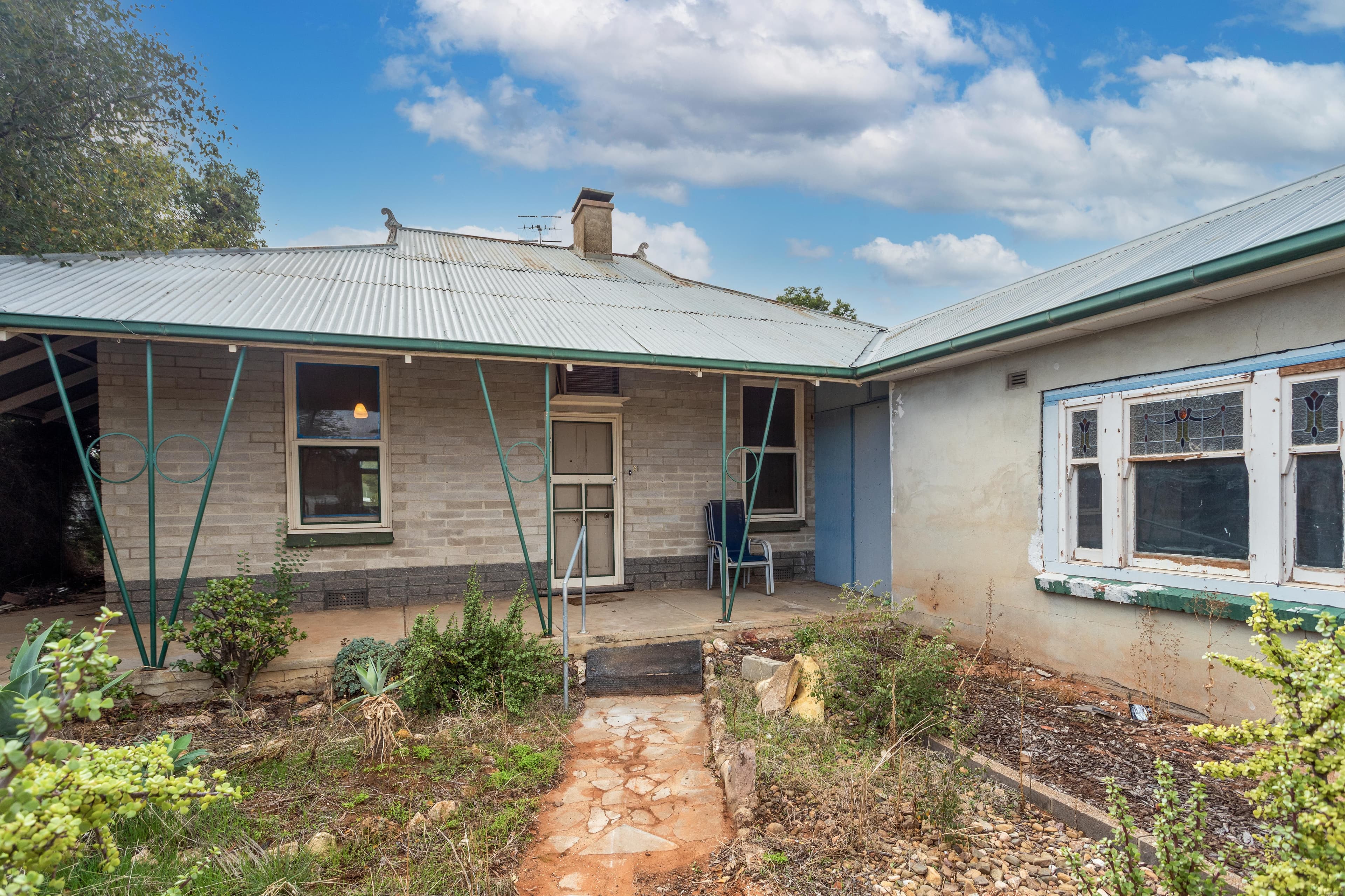 21 Third Street, Loxton SA 5333, Loxton - Image 1