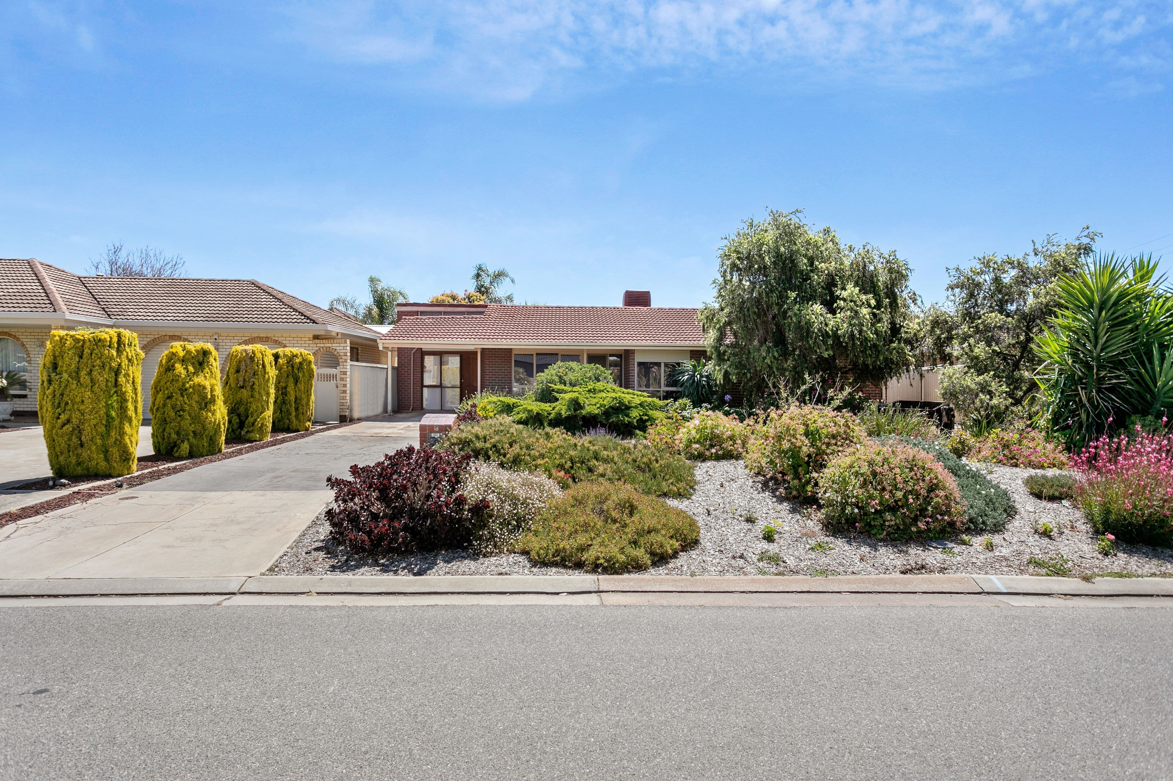 15 Manly Circuit, West Lakes Shore SA 5020, West Lakes Shore - Image 1