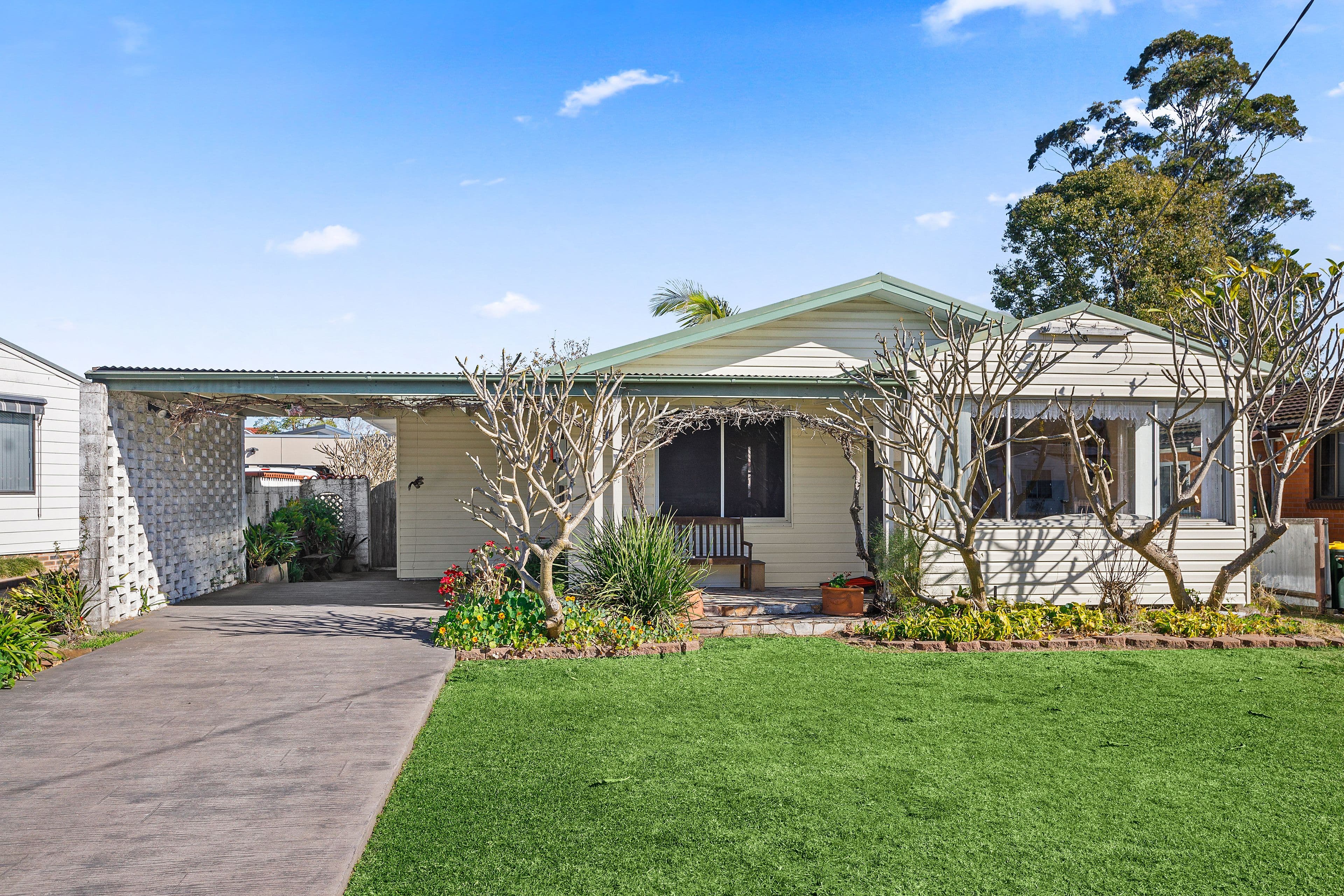 43 Barellan Avenue, Dapto NSW 2530, Dapto - Image 1