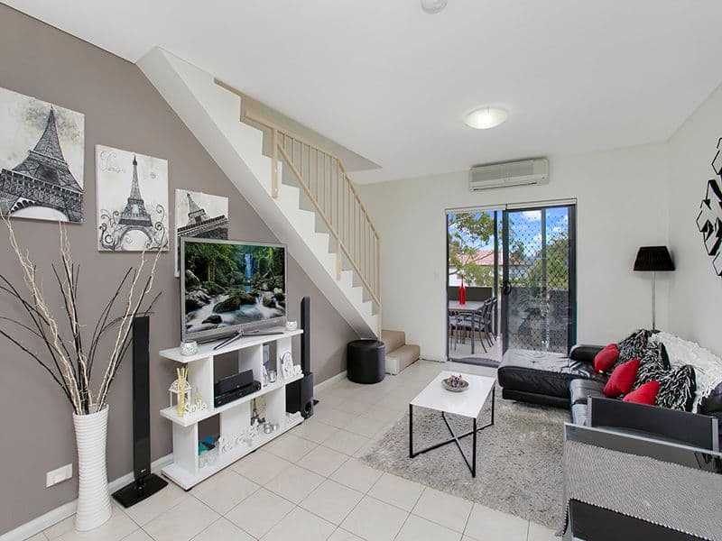 8 Hastings Avenue, Shepparton, Shepparton - Image 1