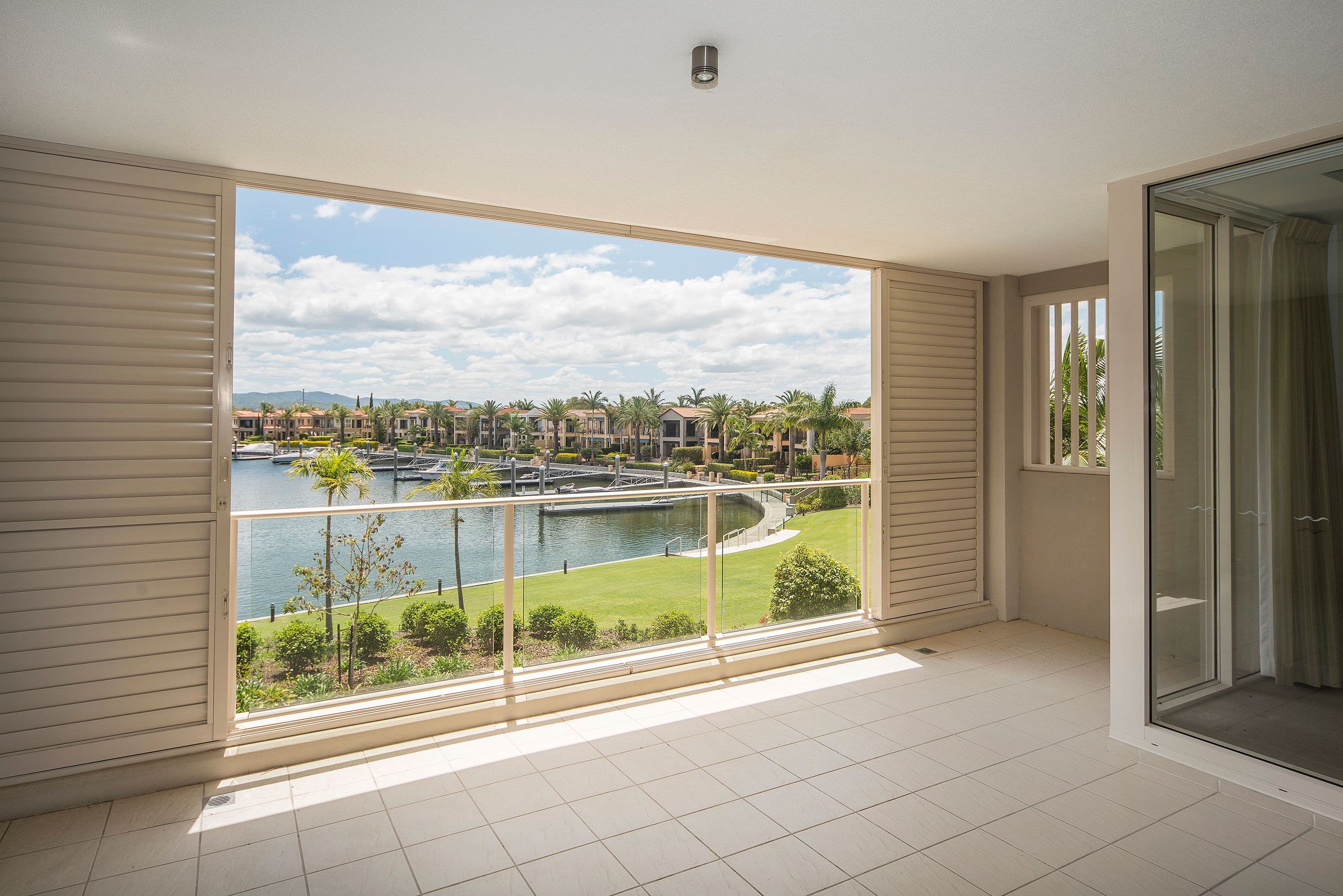1 Rialto Quay Drive, Hope Island QLD 4212, Hope Island - Image 1