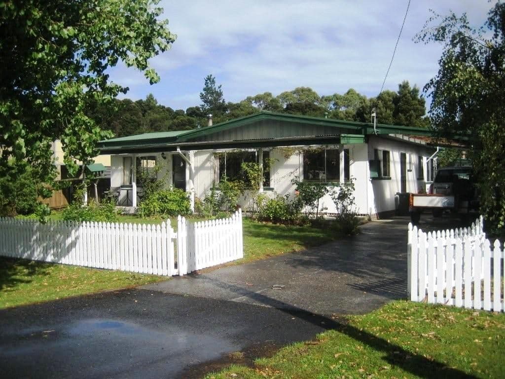 9-11 Andrew Street, STRAHAN TAS 7468, Strahan - Image 1