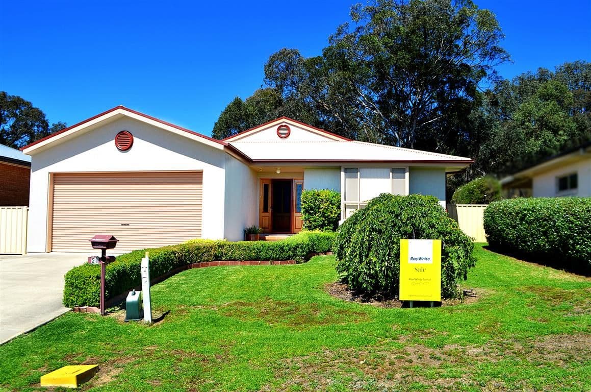 21 Harris Street, Tumut - Image 1