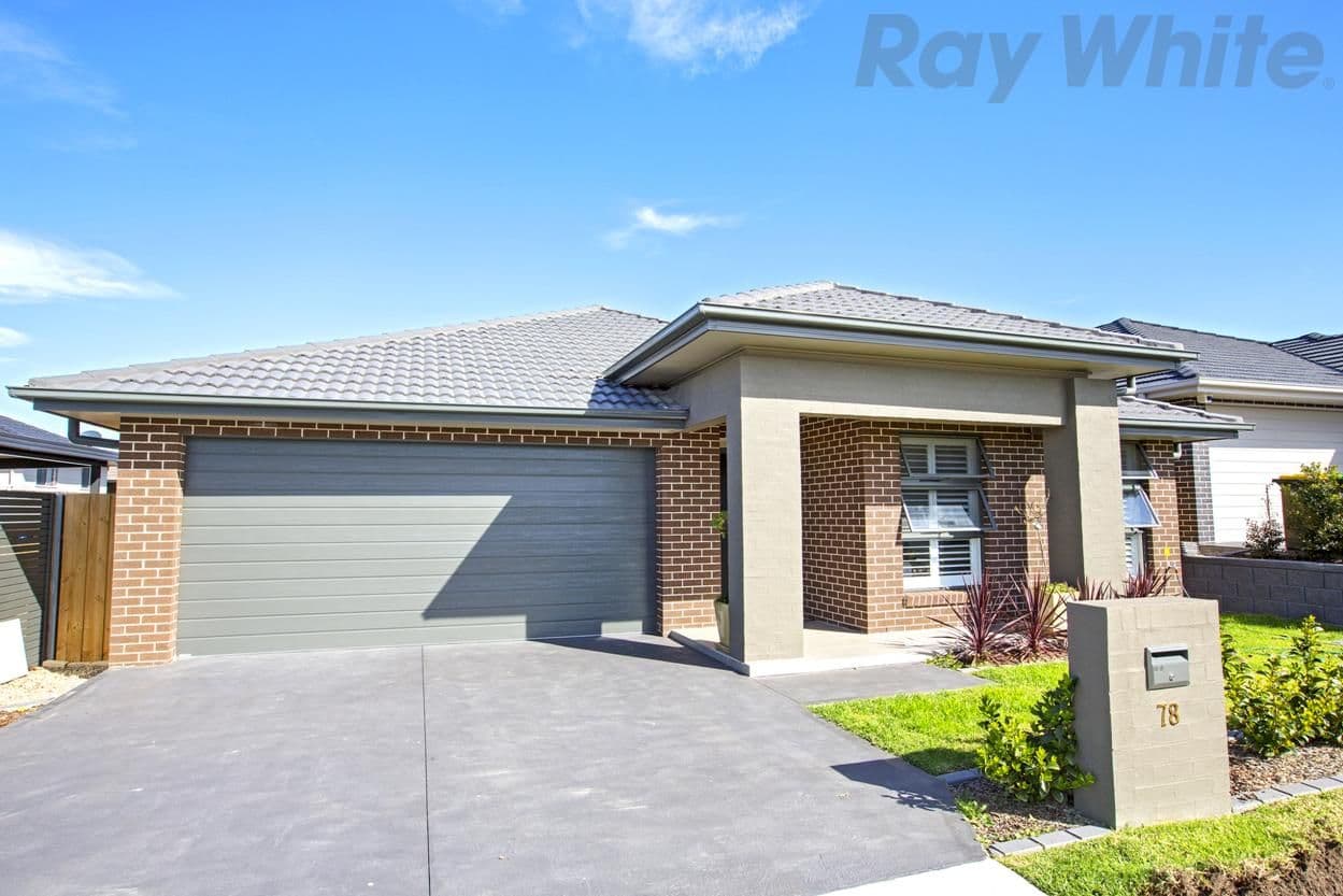 78 Southern Cross Avenue, Middleton Grange - Image 1