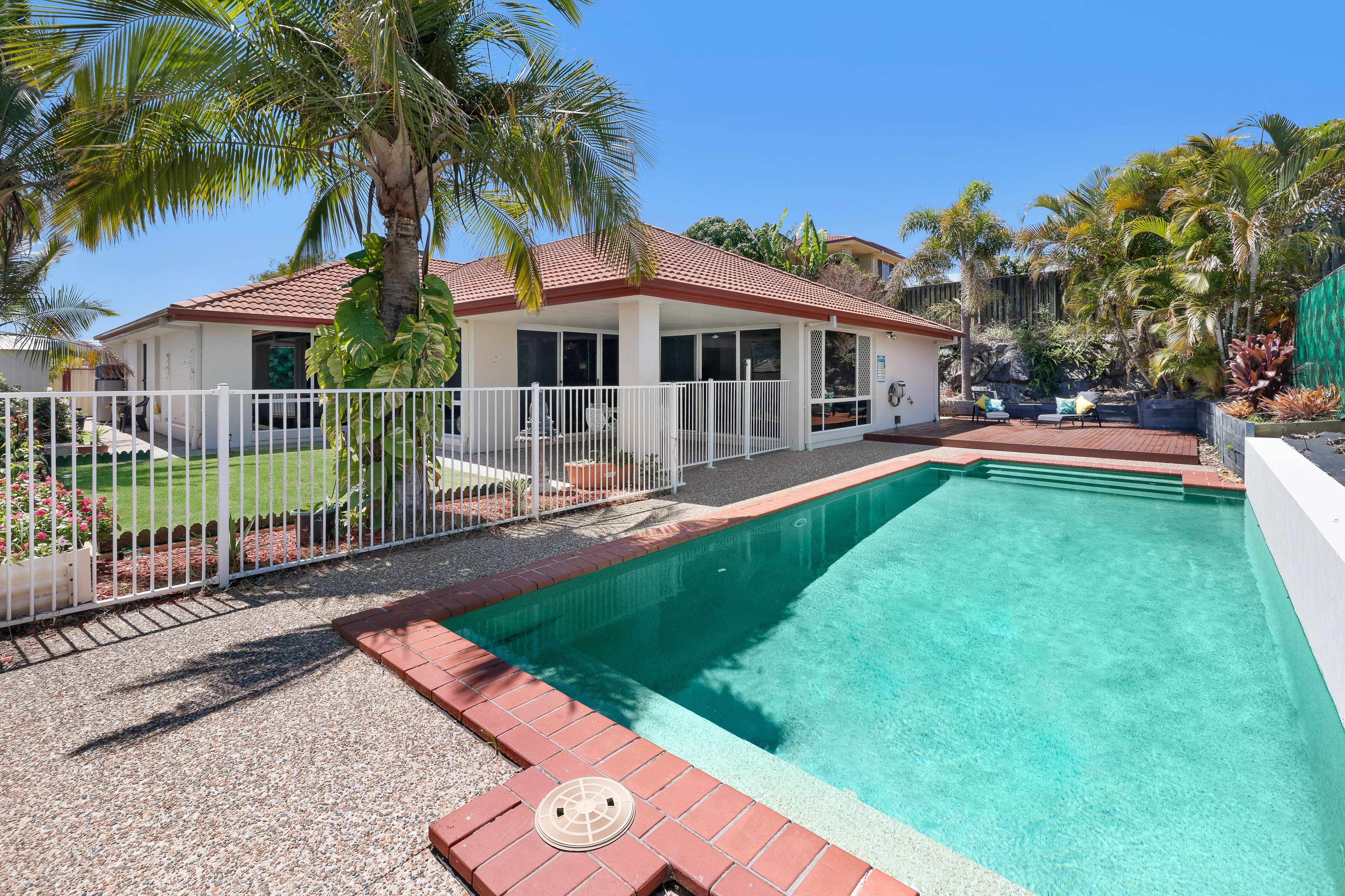 9 Hale Street, Pacific Pines QLD 4211, Pacific Pines - Image 1